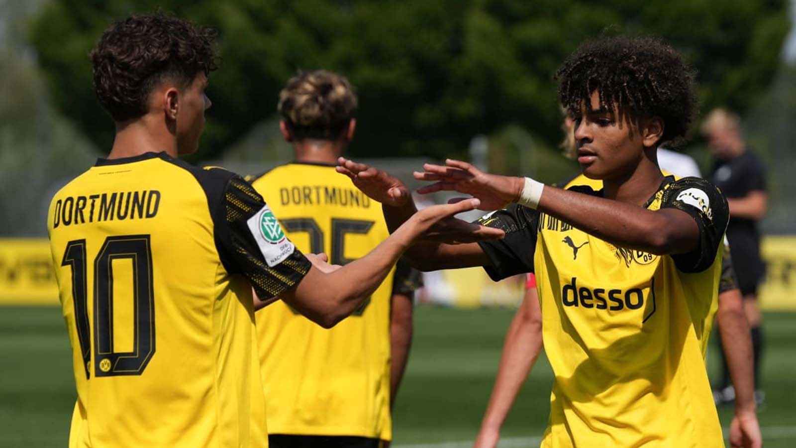 เดอะกันเนอร์สสอบถามทางโทรศัพท์