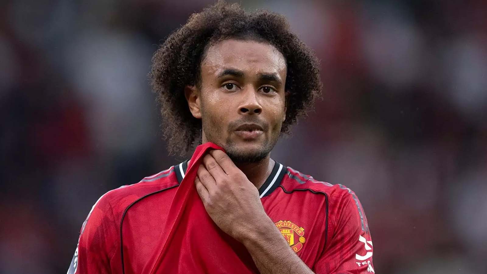 ปีศาจแดง กำลังพิจารณาคว้าตัว ม