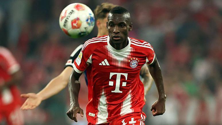 อนาคตที่ไม่แน่นอนของ นิโคลัส แ