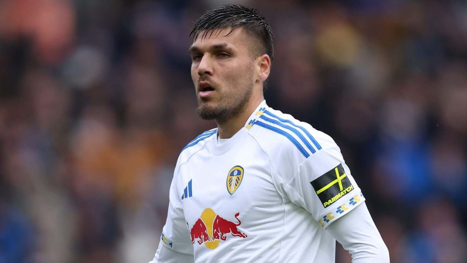 ลีดส์ ยูไนเต็ด โจเอล ปิโร อาจถ