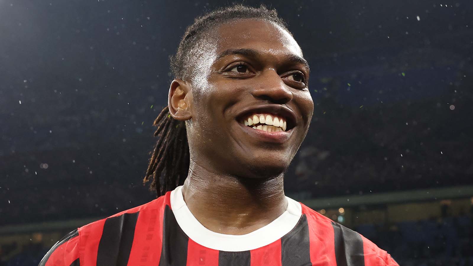 เอซี มิลานพร้อมขายกองหน้าดาวเด